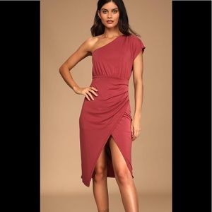 Lulu’s One shoulder asymmetrical dress